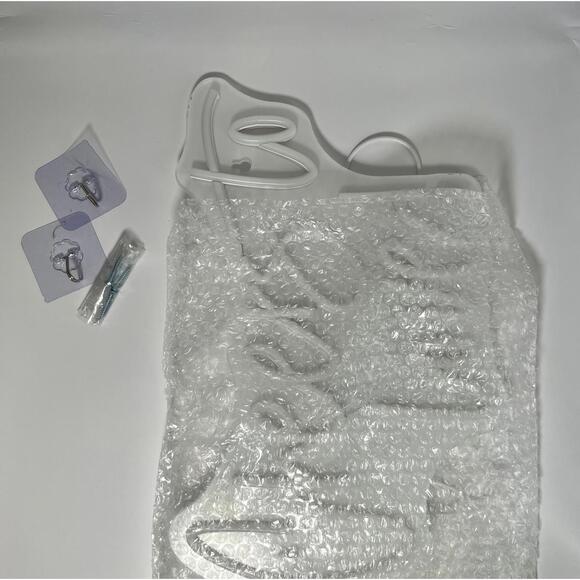 Cheers To Love Neon Sign, USB LED Wall Light with Dimmer, Warm White - Picture 5 of 7